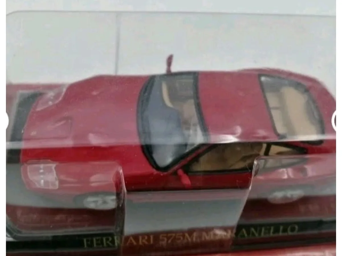 Ferrari 575M Maranello 1:43 Collectible Diecast Model – New in Display Case